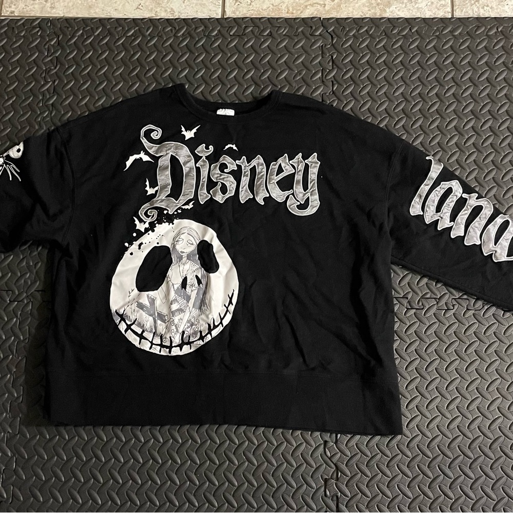 Disney Black Apparel Tag